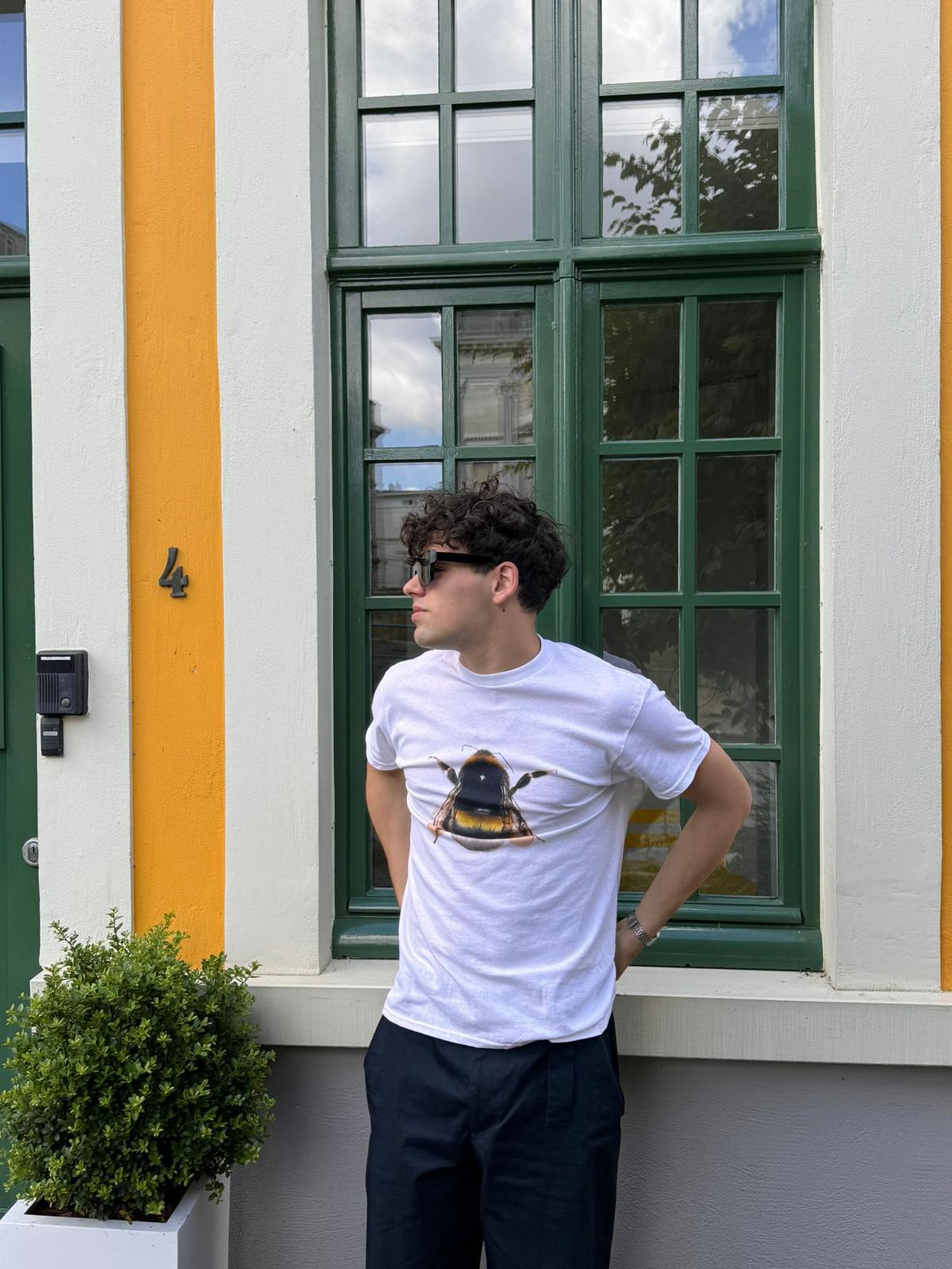Bee - Classic Tee